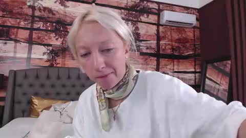 Natalie online show from 09-09-25, 10:59