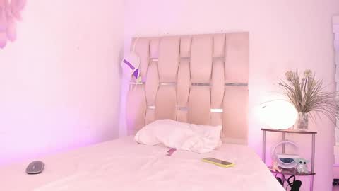  Natalie   online show from 12-18-24, 11:13