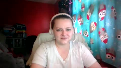 Snapshot of nataliedays chatting on 02-14-25, 04:09 Natalie  online show from 02-14-25, 04:09