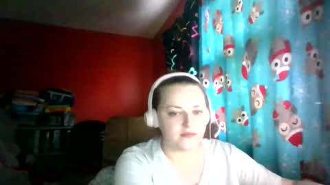 Snapshot of nataliedays chatting on 02-14-25, 10:14 Natalie  online show from 02-14-25, 10:14
