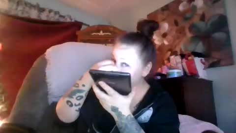 Snapshot of nataliedays chatting on 02-16-25, 03:15 Natalie  online show from 02-16-25, 03:15