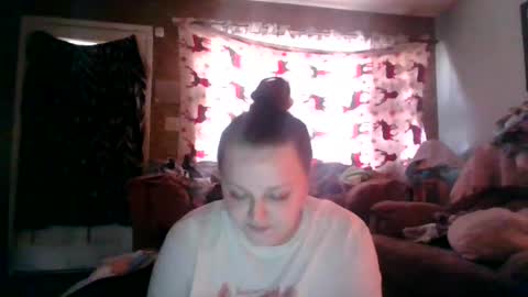 Snapshot of nataliedays chatting on 03-02-25, 09:54 Natalie  online show from 03-02-25, 09:54