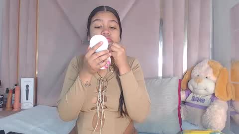 Snapshot of natalieevansx chatting on 12-03-25, 11:52 natalieevansx online show from 12-03-25, 11:52