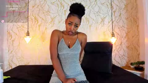 Snapshot of natalieparkerr chatting on 11-27-25, 12:07 NATALIE online show from 11-27-25, 12:07