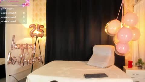 NATALIE online show from 05-30-26, 01:19