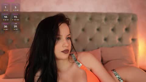 Snapshot of natalieshaw chatting on 09-27-25, 03:00 Natalie online show from 09-27-25, 03:00