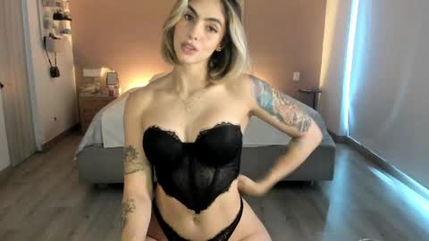Snapshot of nataly_05 chatting on 05-18-26, 09:31 anatalybee online show from 05-18-26, 09:31
