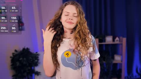 Snapshot of nataly_hello chatting on 01-29-25, 05:09 Natalie online show from 01-29-25, 05:09