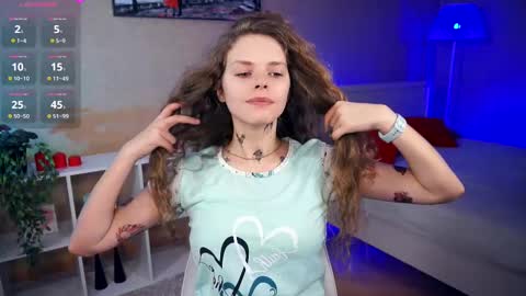 Snapshot of nataly_hello chatting on 02-10-25, 08:09 Natalie online show from 02-10-25, 08:09