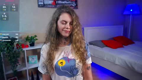 Snapshot of nataly_hello chatting on 02-17-25, 11:55 Natalie online show from 02-17-25, 11:55