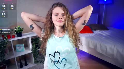 Snapshot of nataly_hello chatting on 02-23-25, 08:28 Natalie online show from 02-23-25, 08:28