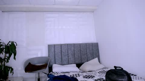 Snapshot of nataly_mcry chatting on 12-23-24, 04:28 NATALY online show from 12-23-24, 04:28