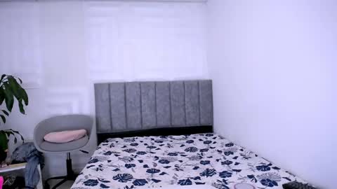 Snapshot of nataly_mcry chatting on 01-07-25, 04:59 NATALY online show from 01-07-25, 04:59