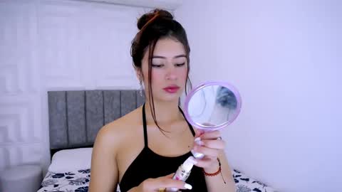 Snapshot of nataly_mcry chatting on 01-11-25, 04:46 NATALY online show from 01-11-25, 04:46