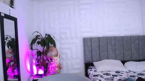 Snapshot of nataly_mcry chatting on 01-18-25, 05:26 NATALY online show from 01-18-25, 05:26