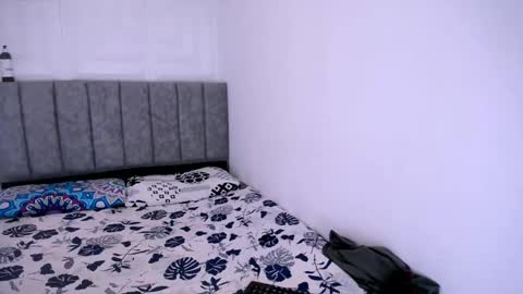 Snapshot of nataly_mcry chatting on 02-14-25, 04:52 NATALY online show from 02-14-25, 04:52
