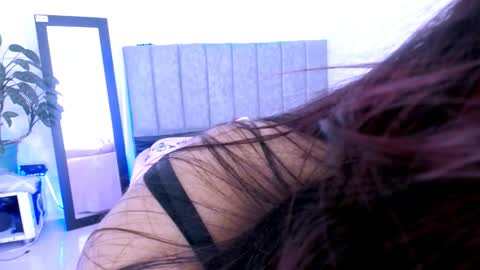 Snapshot of nataly_mcry chatting on 10-14-25, 11:05 NATALY online show from 10-14-25, 11:05