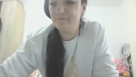 Snapshot of natalyarosse chatting on 05-21-26, 10:44 Natalya online show from 05-21-26, 10:44