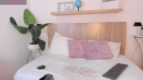 Snapshot of natasha_420 chatting on 01-08-25, 09:42 N A T A S H A online show from 01-08-25, 09:42