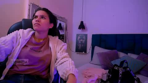 Snapshot of natasha__jackson chatting on 01-14-25, 01:28 natasha online show from 01-14-25, 01:28