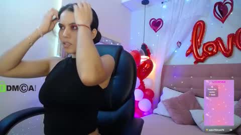 Snapshot of natasha__jackson chatting on 02-21-25, 01:22 natasha online show from 02-21-25, 01:22