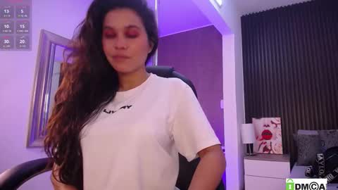 Snapshot of natasha__jackson chatting on 09-22-25, 12:40 natasha online show from 09-22-25, 12:40