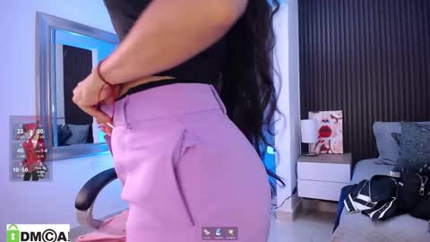 Snapshot of natasha__jackson chatting on 09-24-25, 02:42 natasha online show from 09-24-25, 02:42