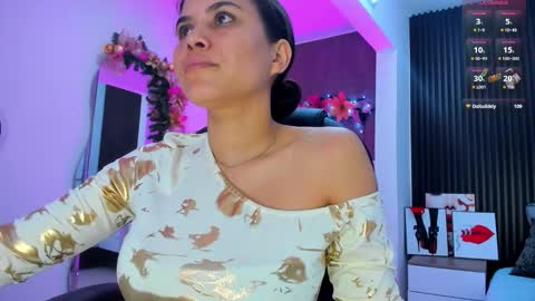 Snapshot of natasha__jackson chatting on 12-01-25, 12:43 natasha online show from 12-01-25, 12:43