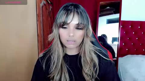 Snapshot of natasha__magics chatting on 10-12-25, 03:49 natasha__magics online show from 10-12-25, 03:49