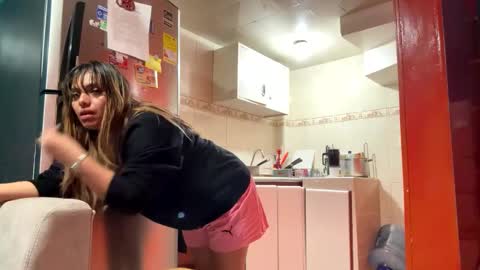 Snapshot of natasha__magics chatting on 10-16-25, 02:01 natasha__magics online show from 10-16-25, 02:01