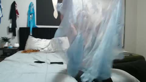 Snapshot of natasha_baby0 chatting on 11-17-25, 02:39 natasha_baby0 online show from 11-17-25, 02:39