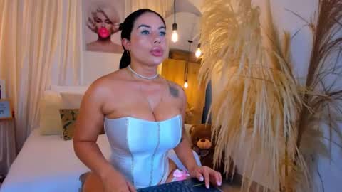 Snapshot of natasha_hartaman chatting on 08-01-26, 10:08 online show from 08-01-26, 10:08