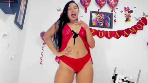 Snapshot of natasha_jurado chatting on 03-09-25, 01:04 N A T A S H A online show from 03-09-25, 01:04