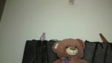 Snapshot of natasha_kein chatting on 11-14-25, 07:01 natalia online show from 11-14-25, 07:01