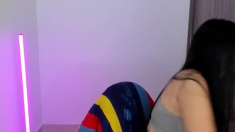 Natalia online show from 11-19-25, 08:53