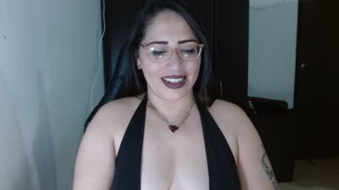 Natasha Smithe  online show from 11-18-25, 12:16