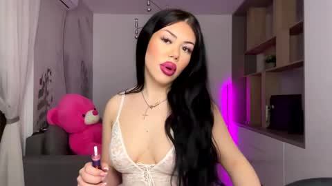 Snapshot of natashavoss chatting on 03-08-25, 08:25 natashavoss online show from 03-08-25, 08:25