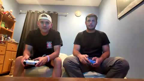 natetheexplorer online show from 08-06-26, 01:18