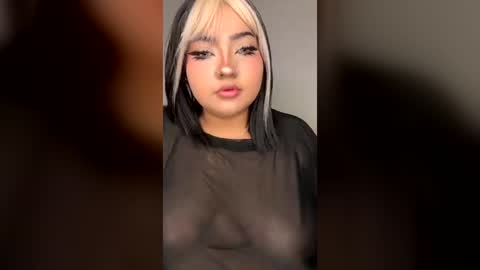 nathalia online show from 07-26-26, 01:40