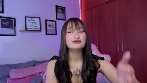 Snapshot of nathalia_ramirez_ chatting on 02-04-26, 01:11 Nathalia Ramirez online show from 02-04-26, 01:11