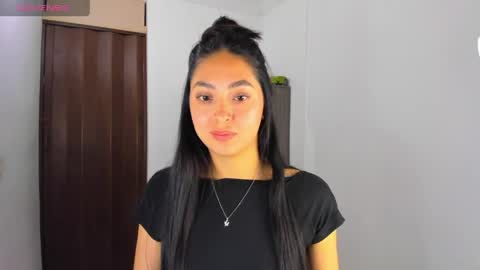 Nathalie online show from 05-28-26, 03:04