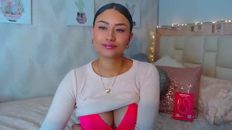 Nathalie Rose online show from 05-16-26, 09:28