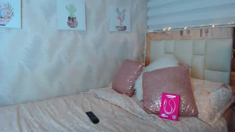 Nathalie Rose online show from 05-23-26, 09:24