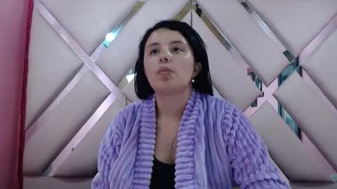 nathaly low online show from 11-20-25, 03:07