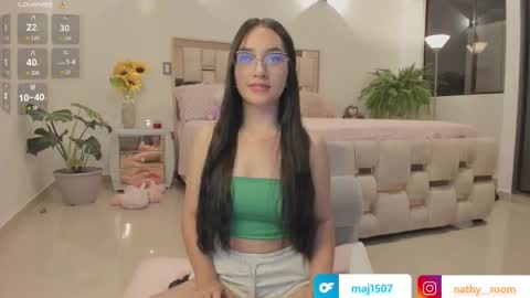    online show from 11-12-25, 02:34