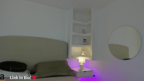 NATHALY  online show from 11-28-25, 10:40