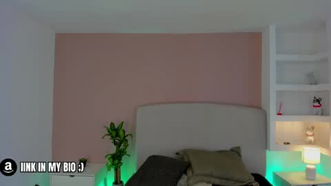 NATHALY  online show from 04-28-26, 10:53