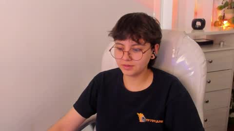 Snapshot of nathalyy_ds chatting on 05-06-26, 04:12 nathalyy_ds online show from 05-06-26, 04:12