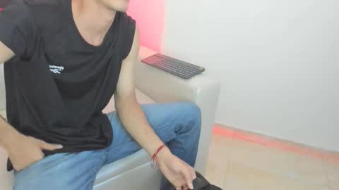 Snapshot of nathan_shimmer chatting on 09-30-25, 08:47 nathan_shimmer online show from 09-30-25, 08:47