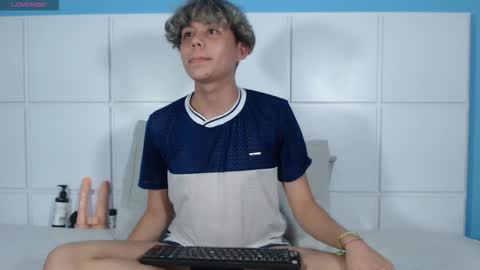 Snapshot of nathanbell1 chatting on 09-16-25, 05:19 nathanbell1 online show from 09-16-25, 05:19